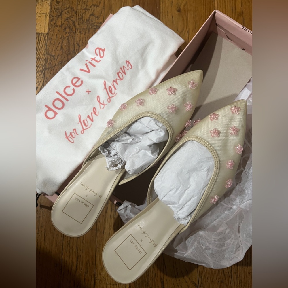 Sold out Dolce vita x for love and lemons collab! Cute mesh kitten heels!